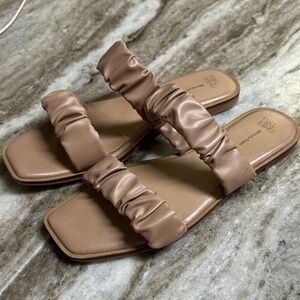 Time and Tru Women's Ruched Tan Sandals